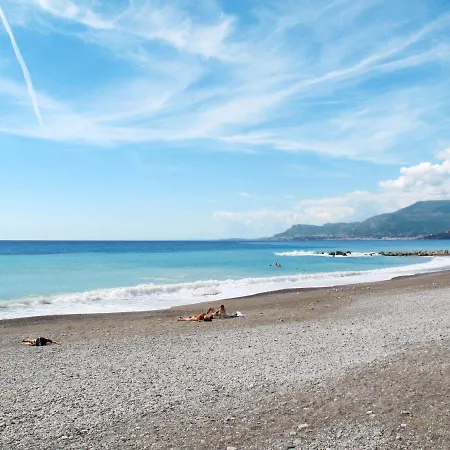 Apartamento Gli Smeraldi By Interhome *